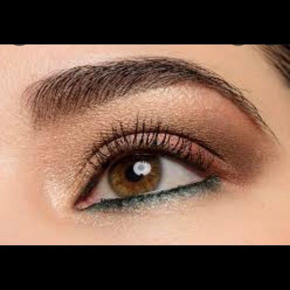 TOM FORD QUAD PALETTE GOLDEN MINK - Picture 3 of 15